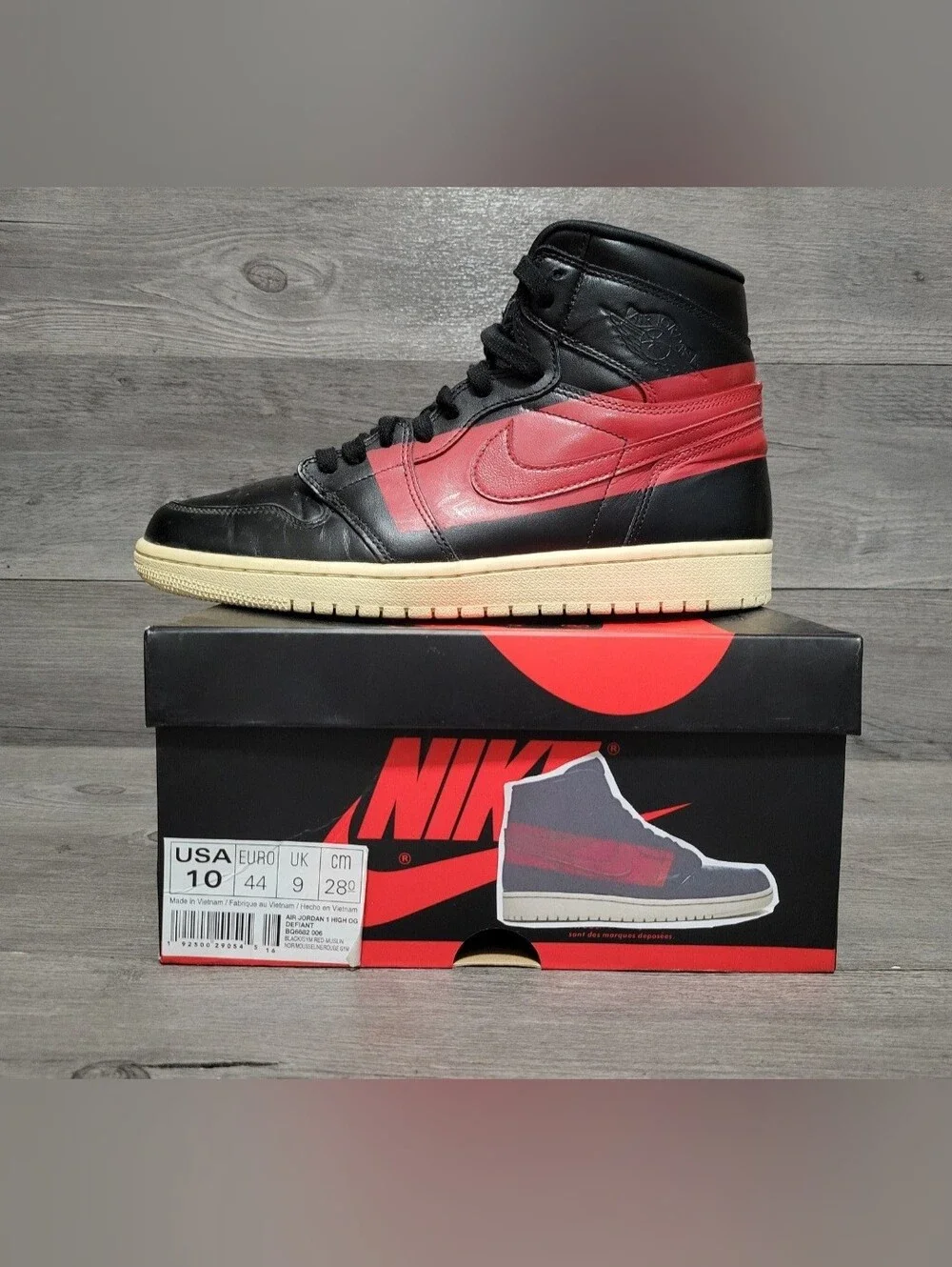 Air Jordan 1 Retro High Mens Size 10 Defiant Couture BQ6682-006